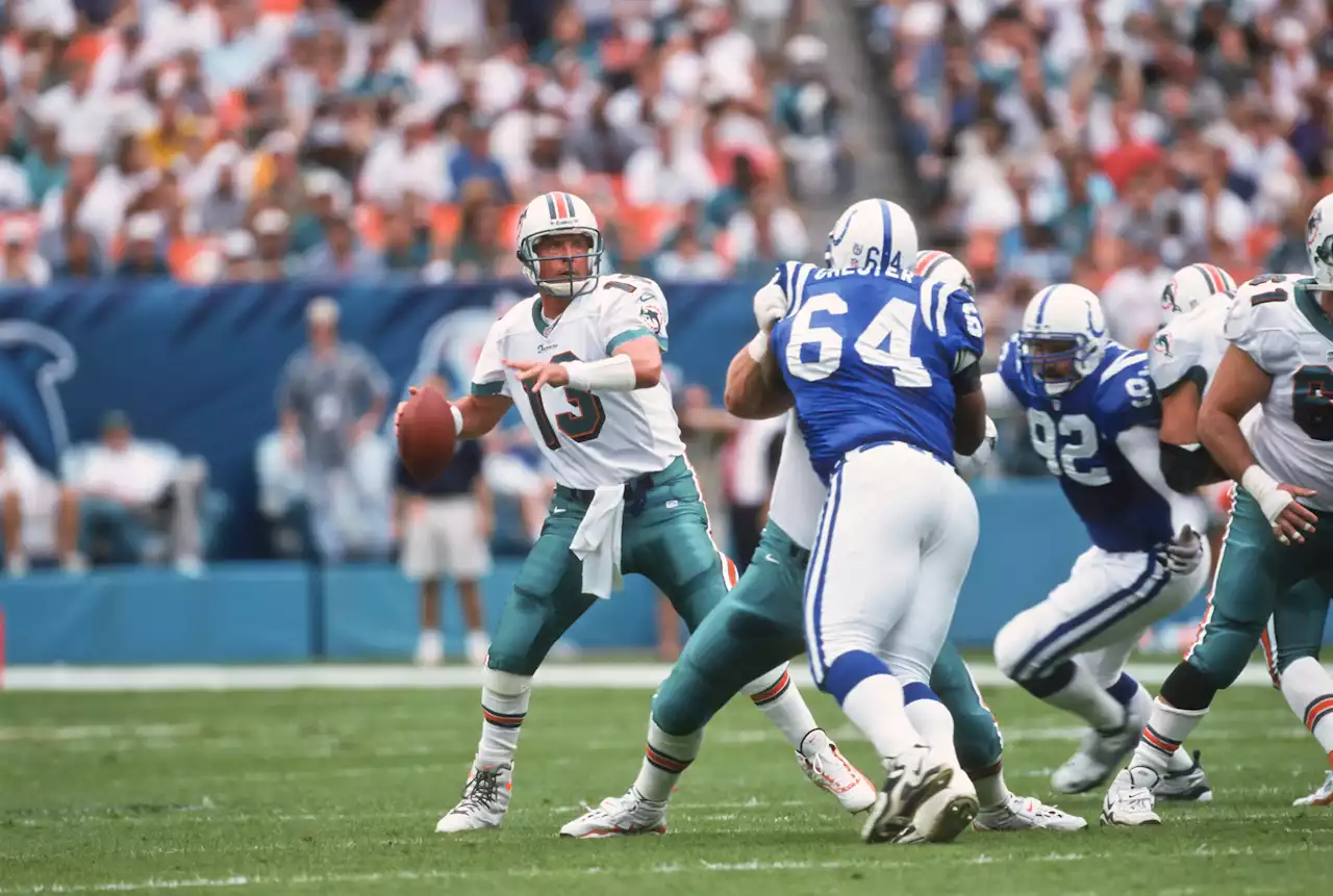 Miami Dolphins icon Dan Marino on his QB peers: 'We'd throw for 6,000 yards' in current NFL