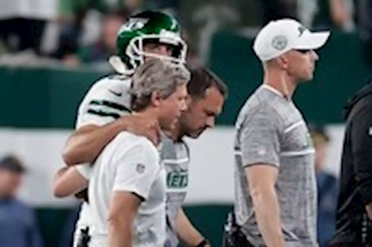 Aaron Rodgers, Robert Saleh hint that Jets QB plans to play again