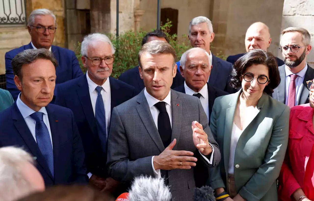 Emmanuel Macron défend sa décision d’aller à la messe du pape à Marseille