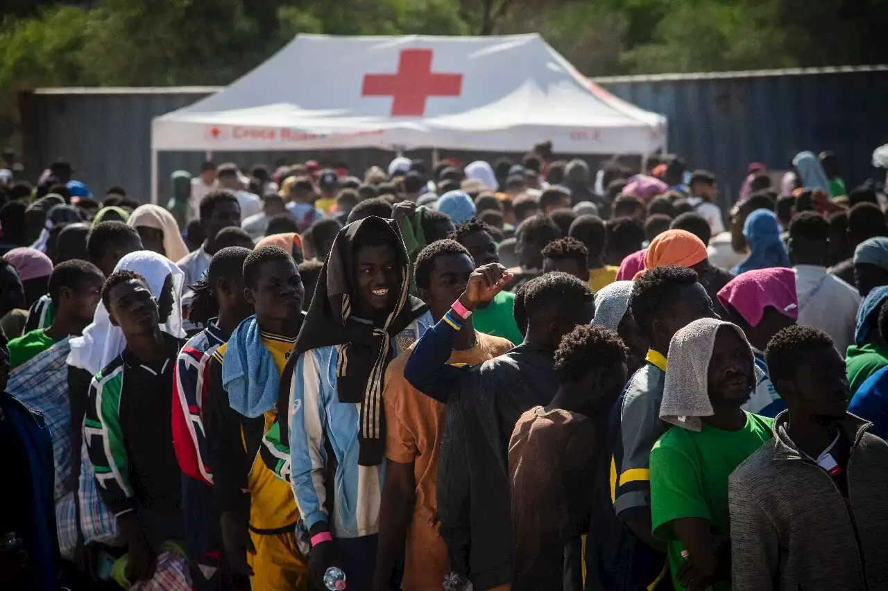 Italie : plus de 7 000 migrants affluent sur l'île de Lampedusa