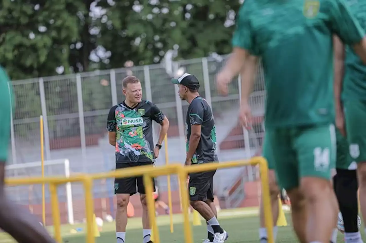 Baru Ditunjuk Jadi Pelatih Anyar, Josep Gombau Pede Bawa Persebaya Juara Liga 1