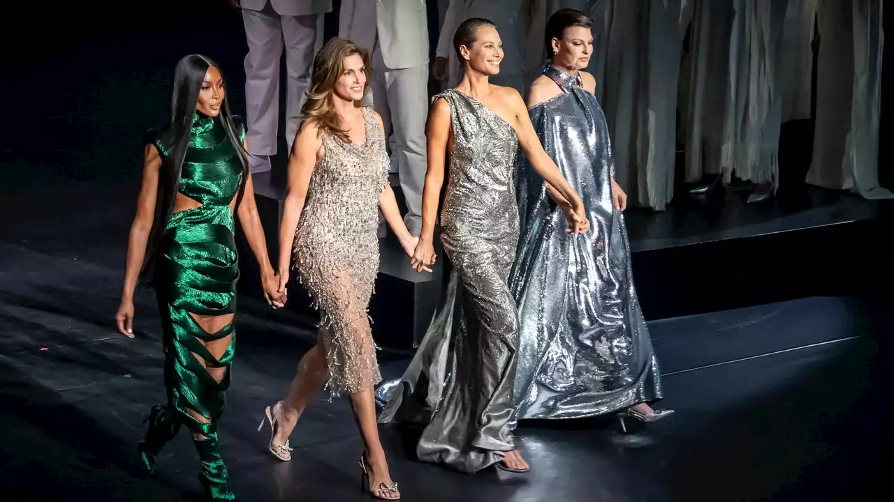 Cindy Crawford Dared To Wear A Sheer Dress On The Runway At Vogue World: London