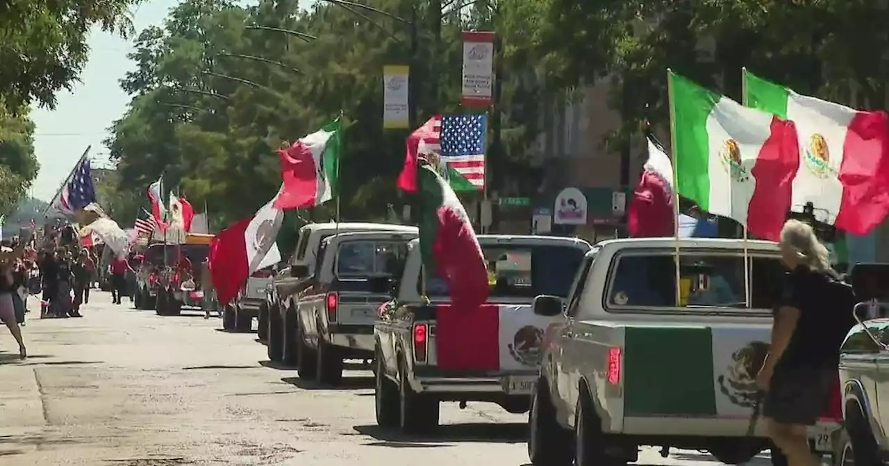 Little Village getting ready for Mexican Independence Day parade and celebration