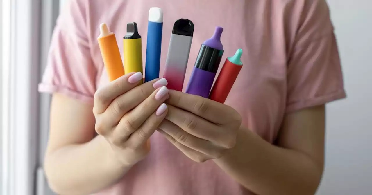 MSP Clare Adamson calls for more regulation on disposable vapes