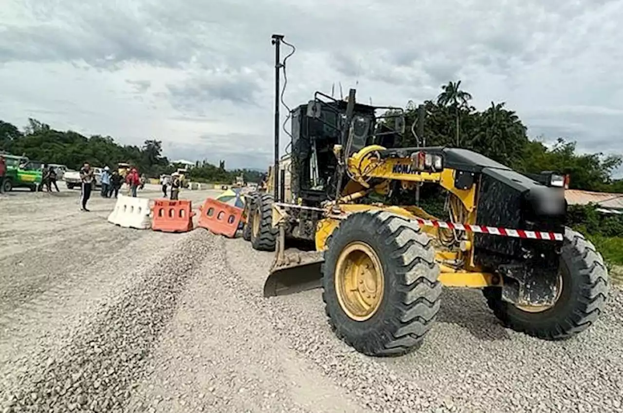 Retired cop dies as motorcycle rams into bulldozer on unfinished section of Pan Borneo Highway