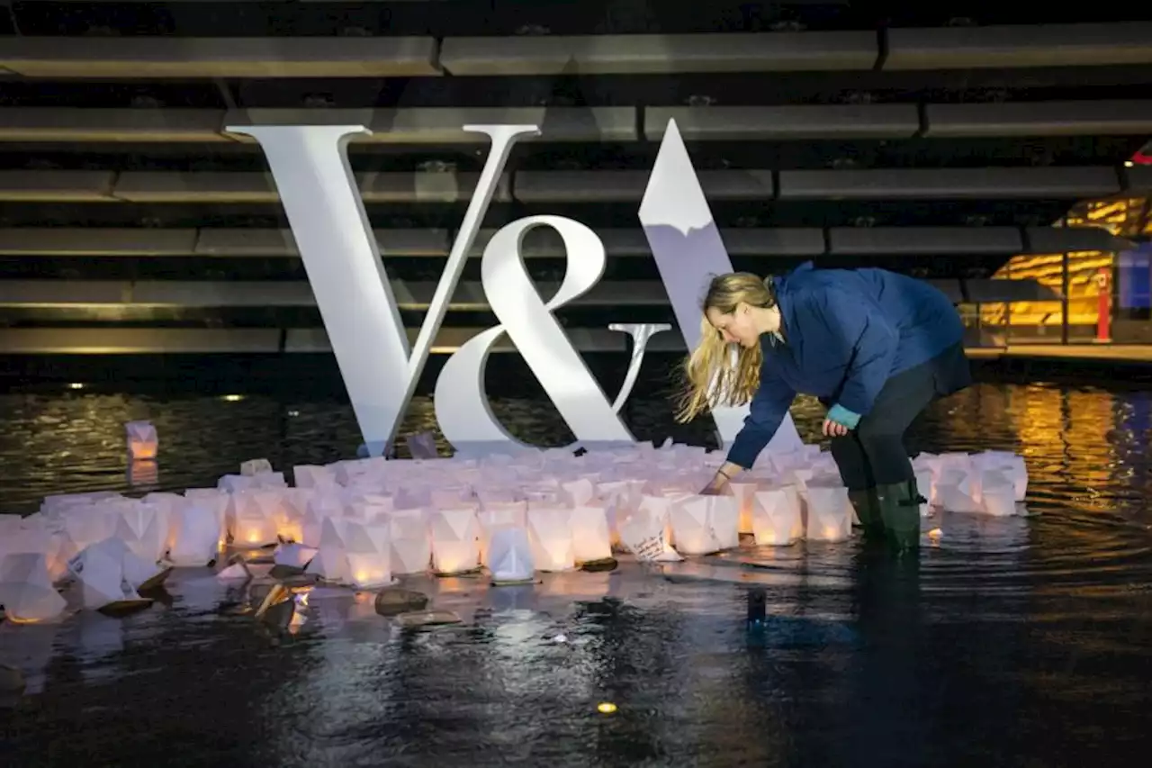 Hundreds of birthday messages float outside V&A Dundee to mark fifth birthday