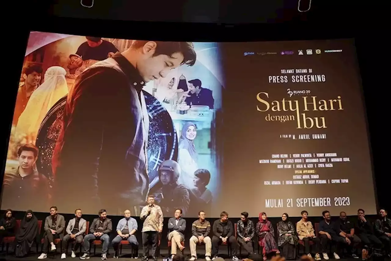 Gala Premiere Film Satu Hari Dengan Ibu, Penonton Menangis Tak Kuat Menahan Haru