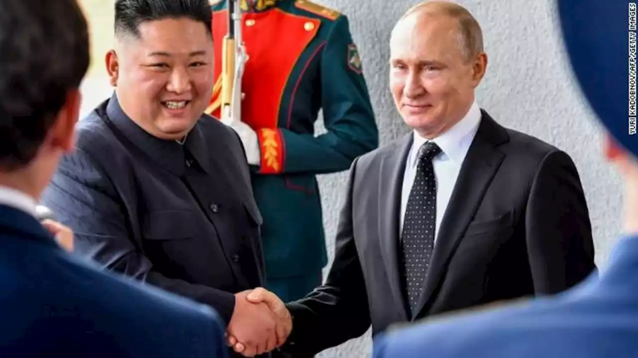 Kim Jong Un dan Vladimir Putin Saling Tukar Senapan, Pemimpin Korea Utara Dapat Bonus Sarung Tangan