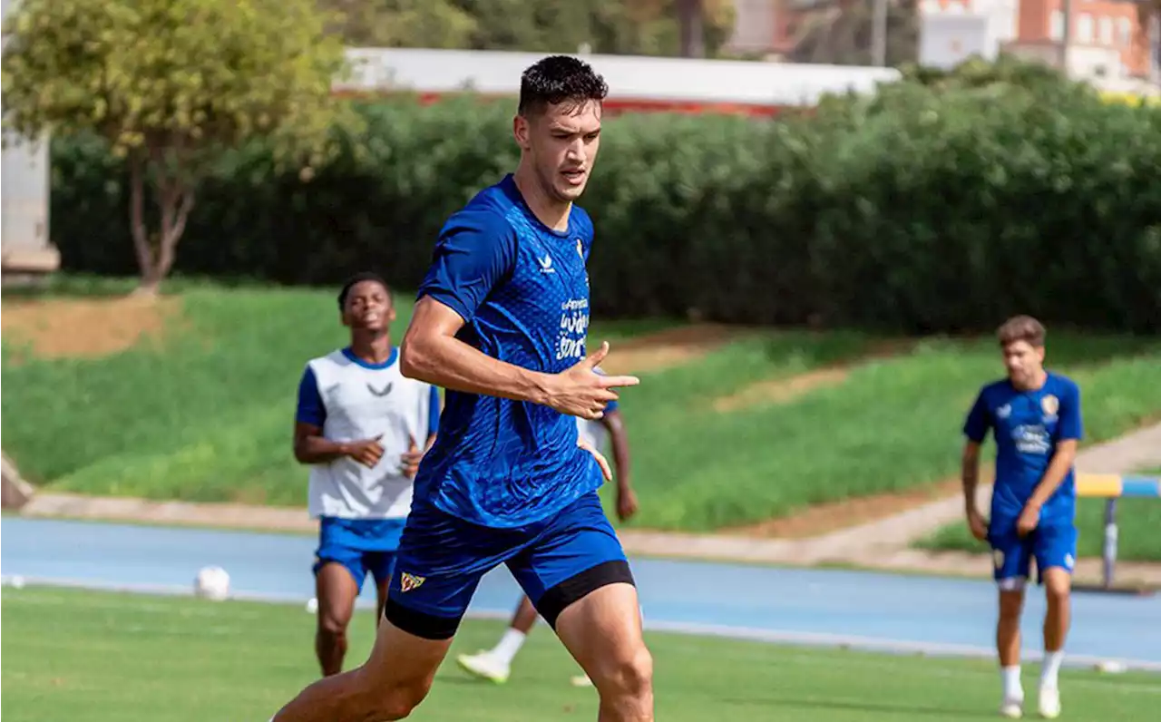 César Montes tiene nivel para ser titular en España