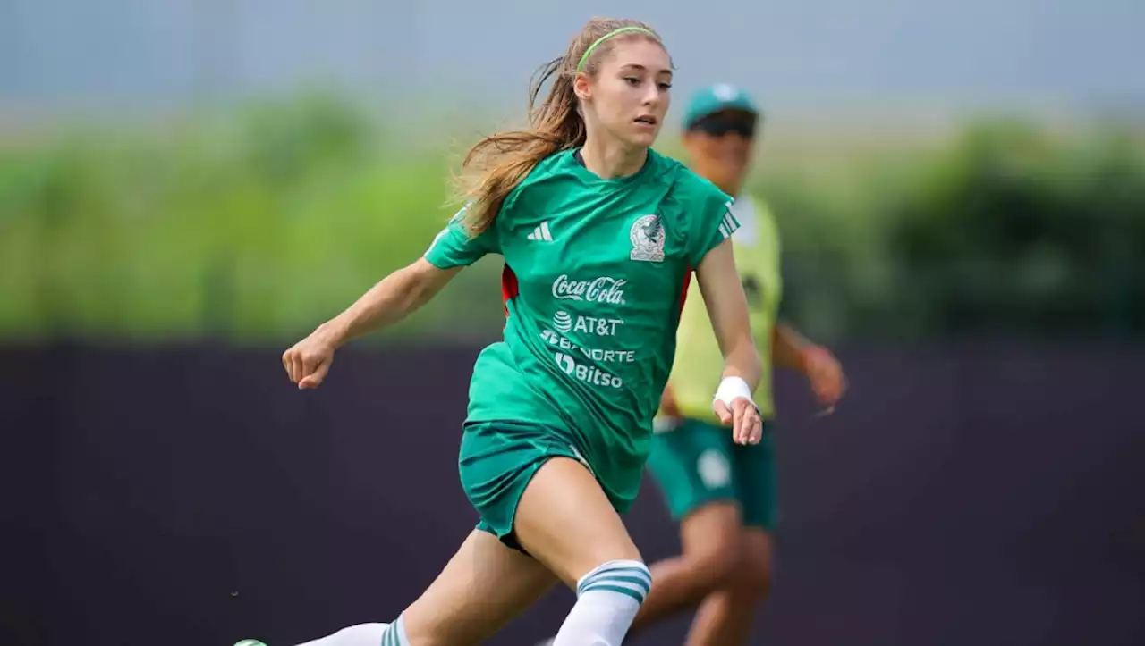 Tatiana Flores visita a su hermano, Marcelo en entrenamiento de Tigres