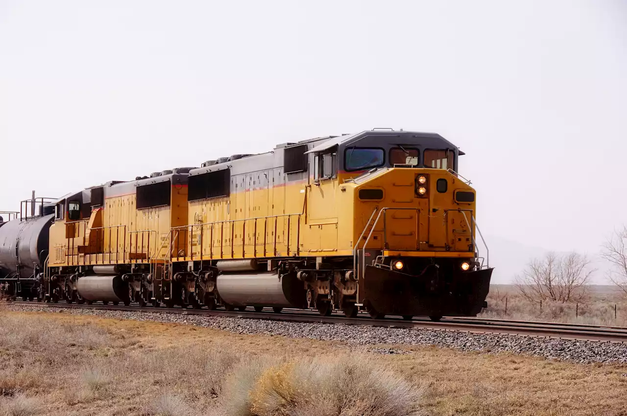 Explosion at world's largest railyard in Nebraska releases toxic smoke, forcing evacuations