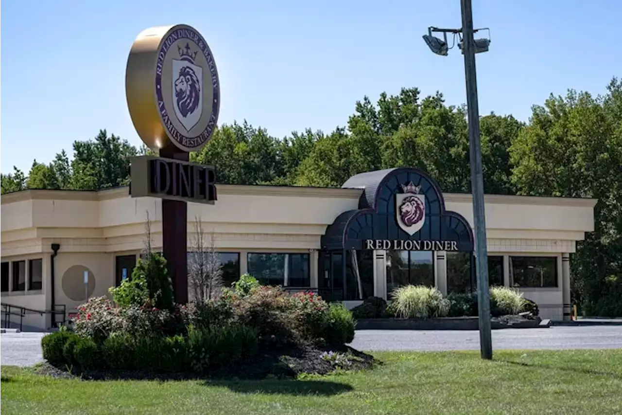 An iconic South Jersey diner calls it quits. A Wawa will replace it.