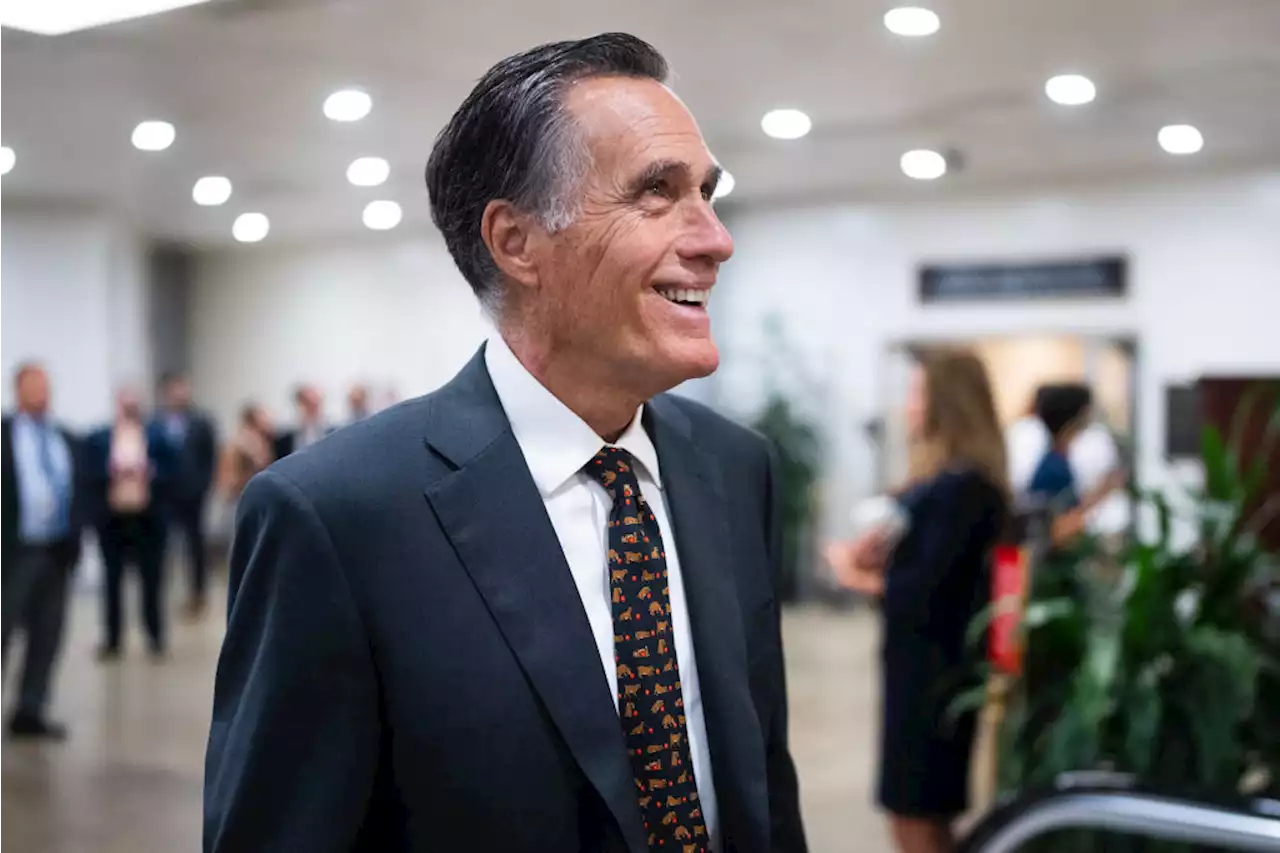 How Mitt Romney Found His Own Footing—and Then the Door