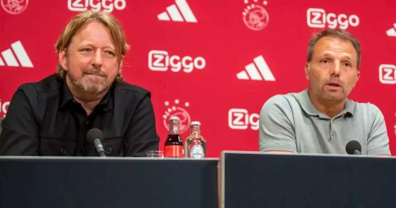 AD ziet twijfels over Steijn én Mislintat bij Ajax: 'Situatie niet lang houdbaar'