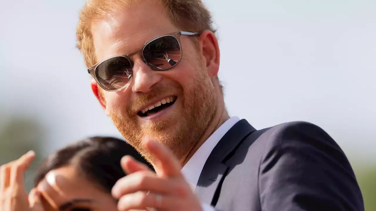 Sechs Bier für Prinz Harry: Royal besucht deutsche Brauerei