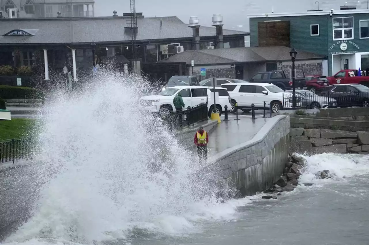 Post-tropical cyclone Lee makes landfall in Nova Scotia, Canada with winds of 70 miles per hour