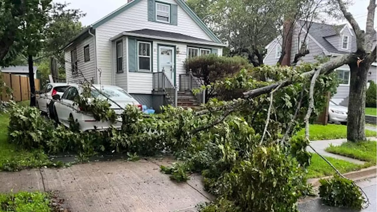 Thousands without power as post-tropical storm Lee approaches Atlantic Canada