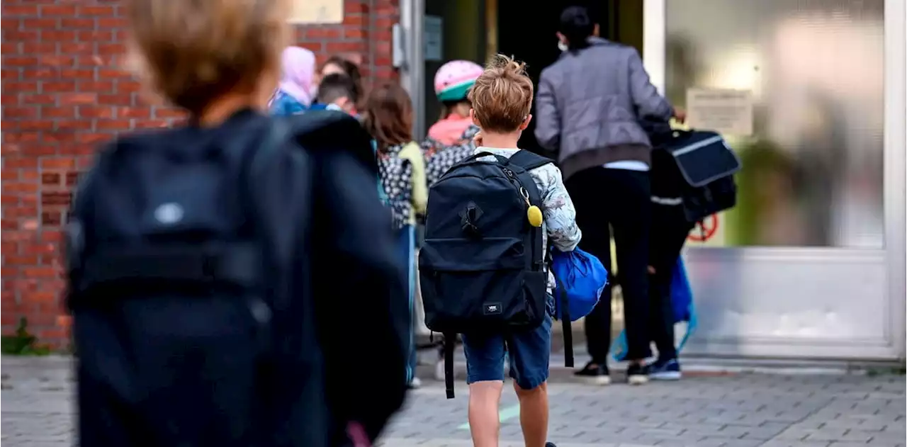 La educación sexual desata furia en Bélgica y grupos indignados salen a quemar escuelas