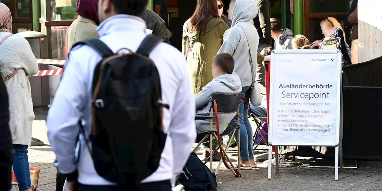 Grünen-Politiker will Ausländerbehörde in „Welcome Center“ umbenennen