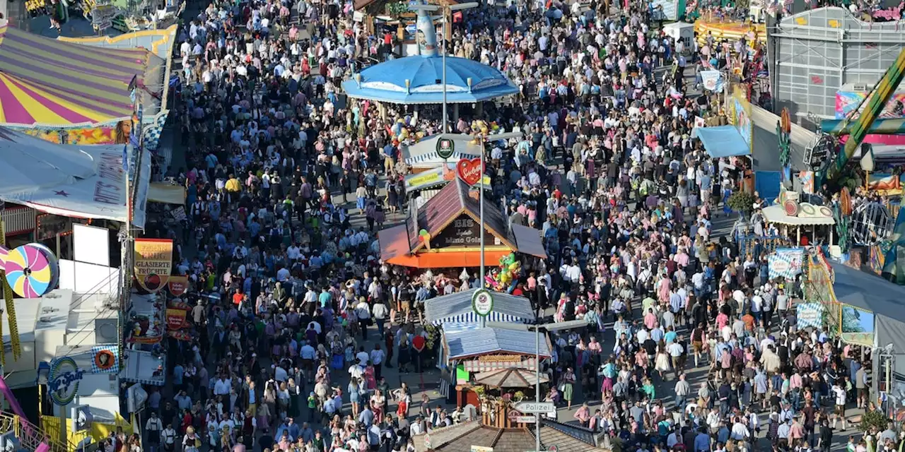 Oktoberfest 2023: „Almauftrieb“ auf dem Oktoberfest - 25 Jahre Promis in Dirndl und Lederhosen