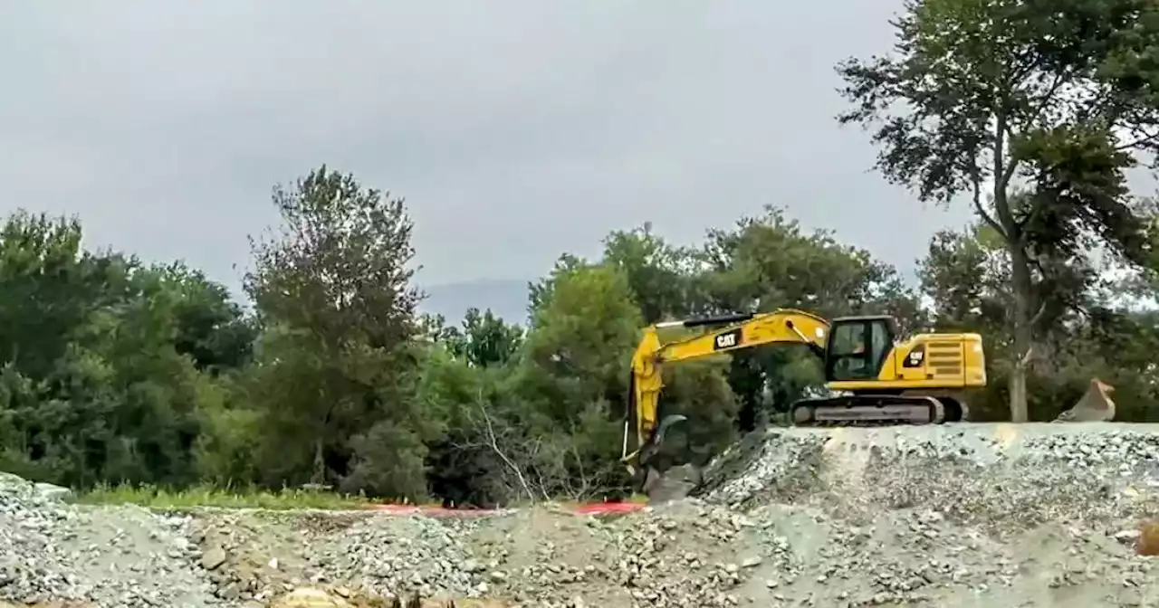 Army Corps of Engineers rushes to repair Pajaro River levee before winter rains