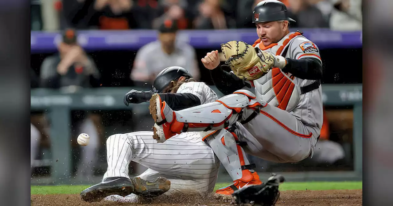 J.D. Davis' 9th-inning double ends Rockies' no-hit bid vs. Giants