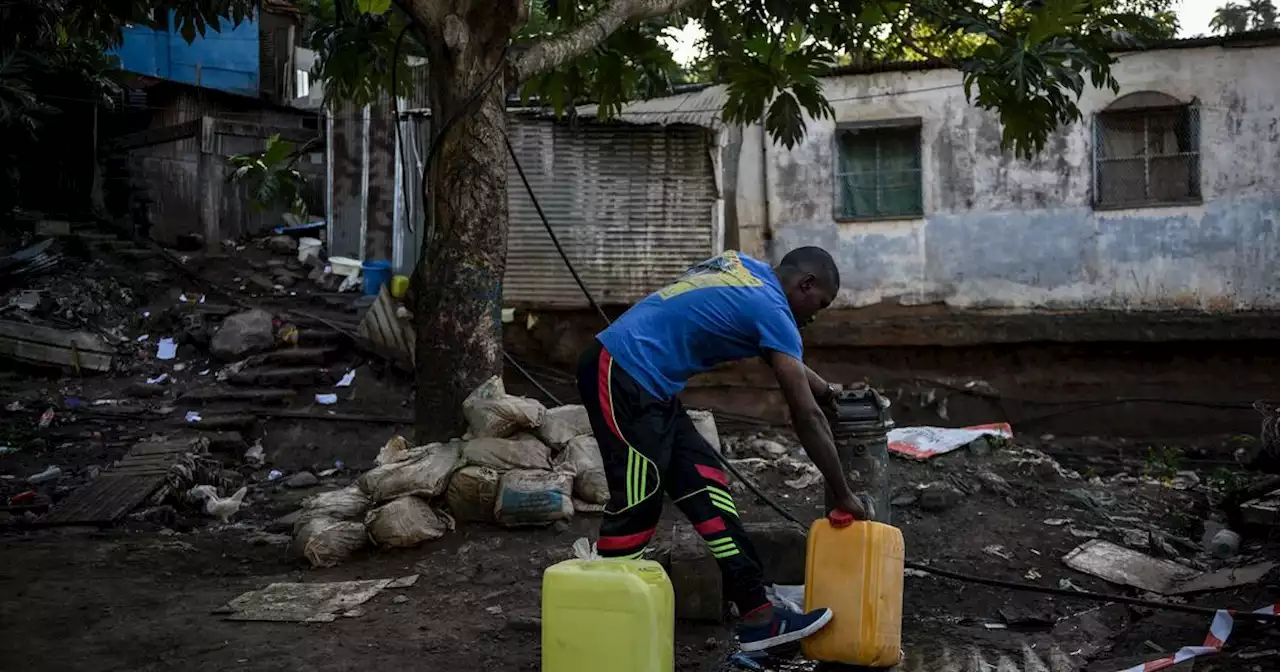 Crise de l'eau à Mayotte: l'État affrète un bateau chargé de 600.000 litres d'eau