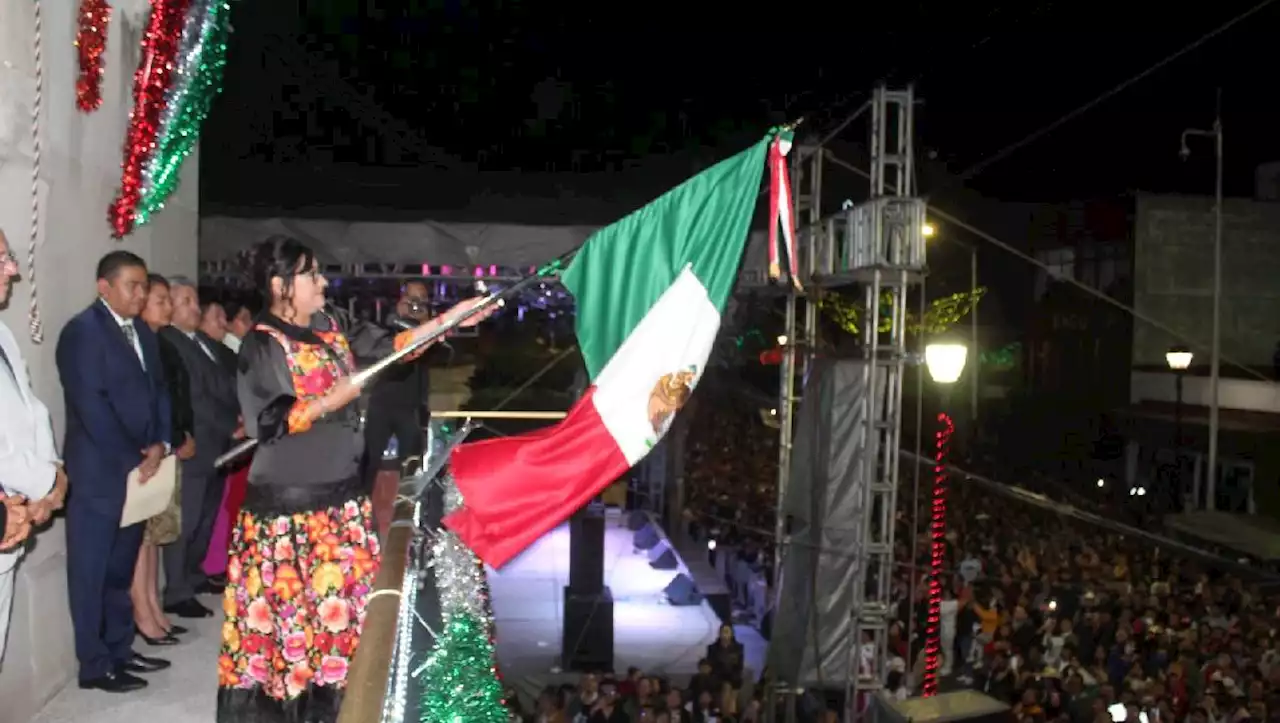 Más de 20 mil personas celebraron Grito de Independencia en Texcoco