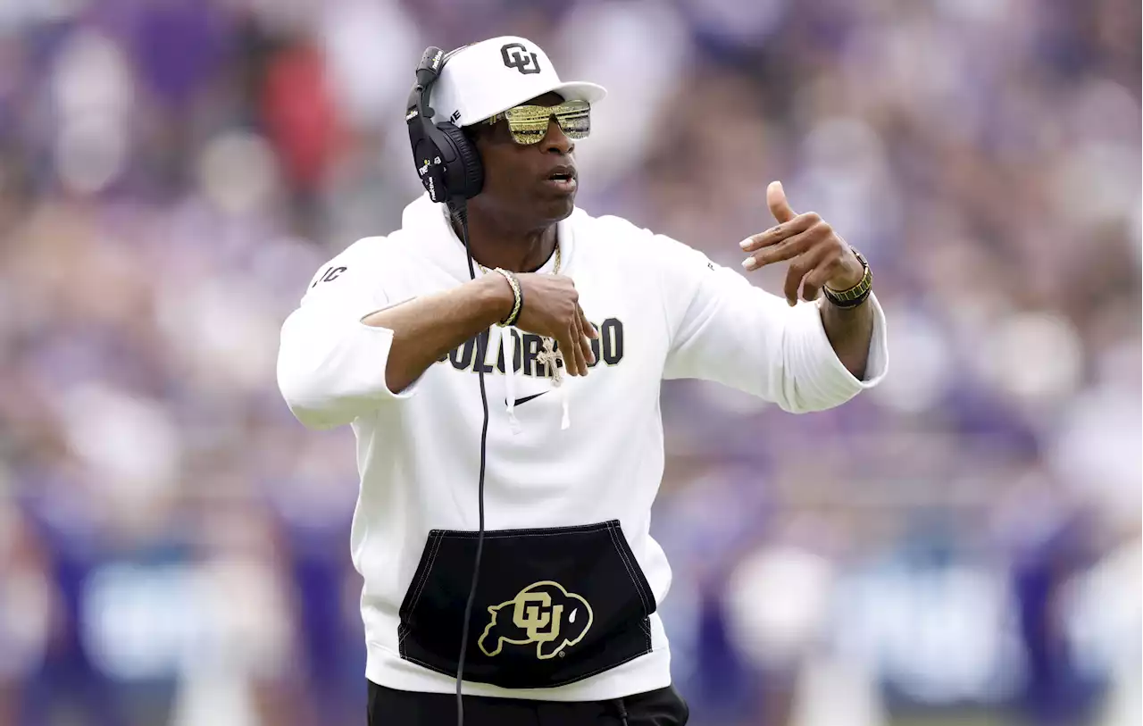 Deion Sanders gifts Colorado Buffaloes with sunglasses