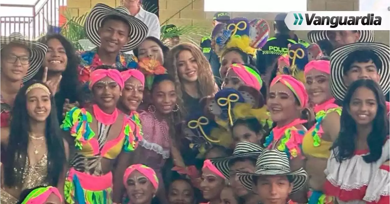 Shakira llegó a Barranquilla a la entrega de megacolegio