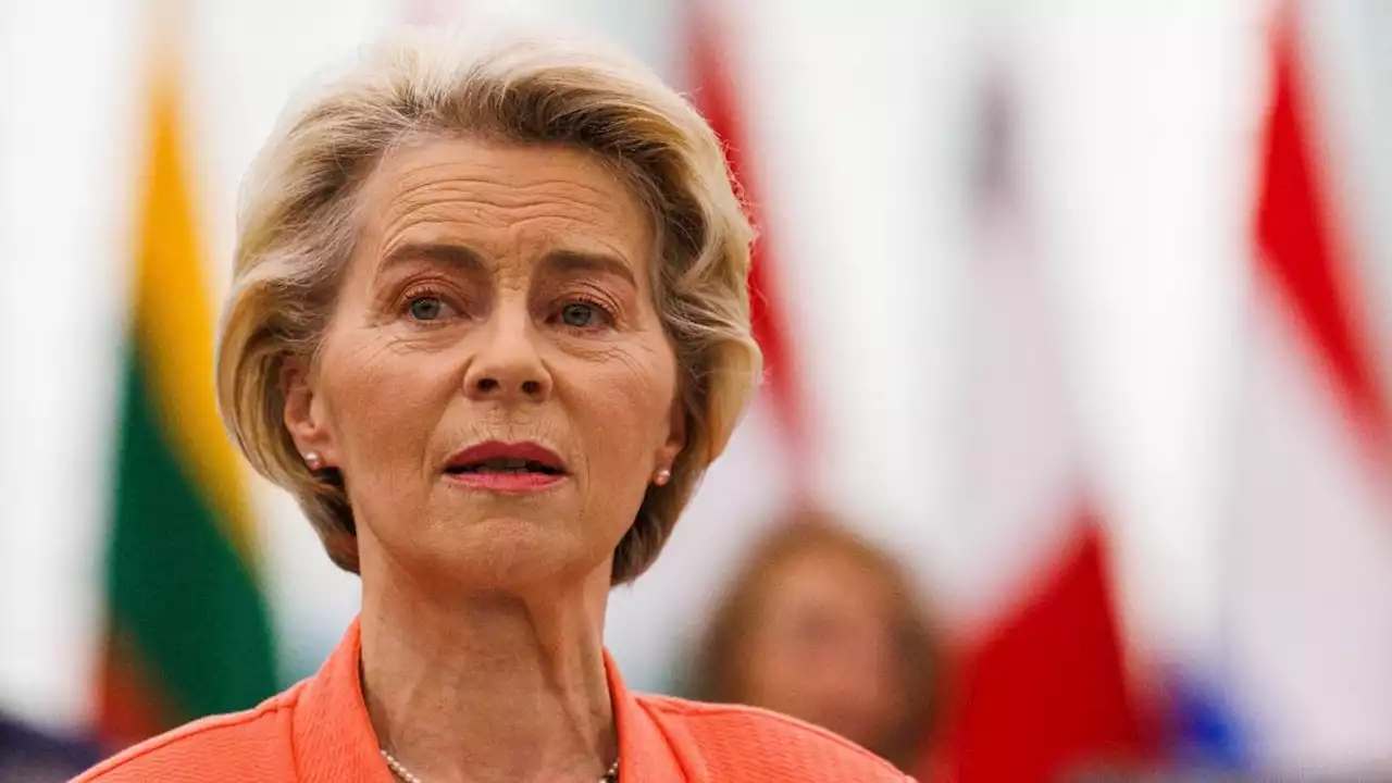 Von der Leyen besucht Lampedusa: Ankunft Tausender Migranten