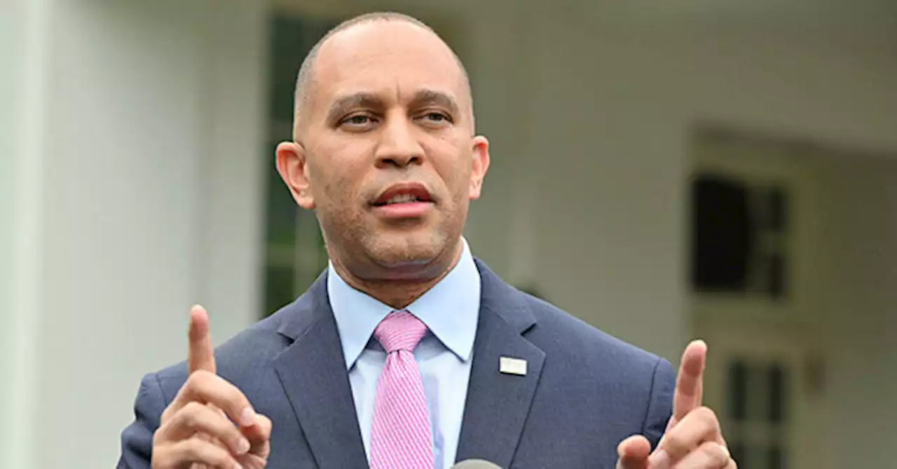 Hakeem Jeffries: House Republicans Are in a 'Civil War' of 'Chaos, Dysfunction and Extremism'