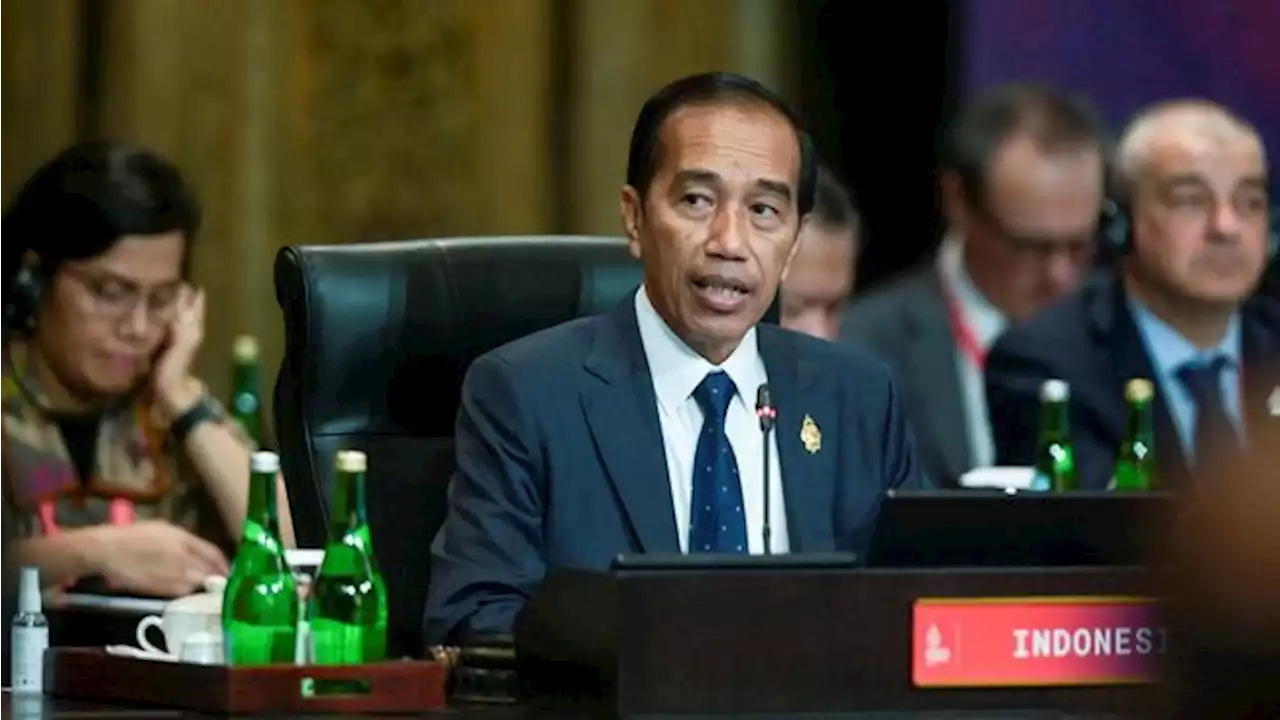 Jokowi Enggan Foto di Pojok saat KTT G20 dan G7