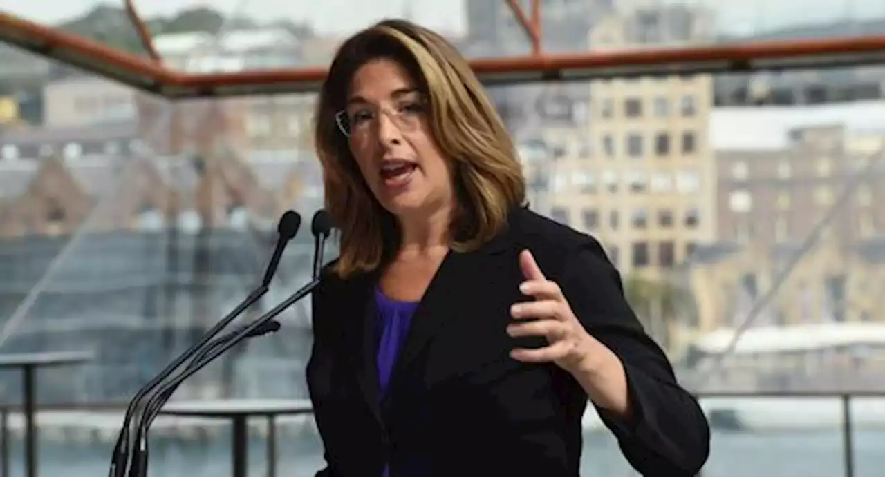 Naomi Klein: «Mio figlio autistico mi libera dalla gara tra madri»