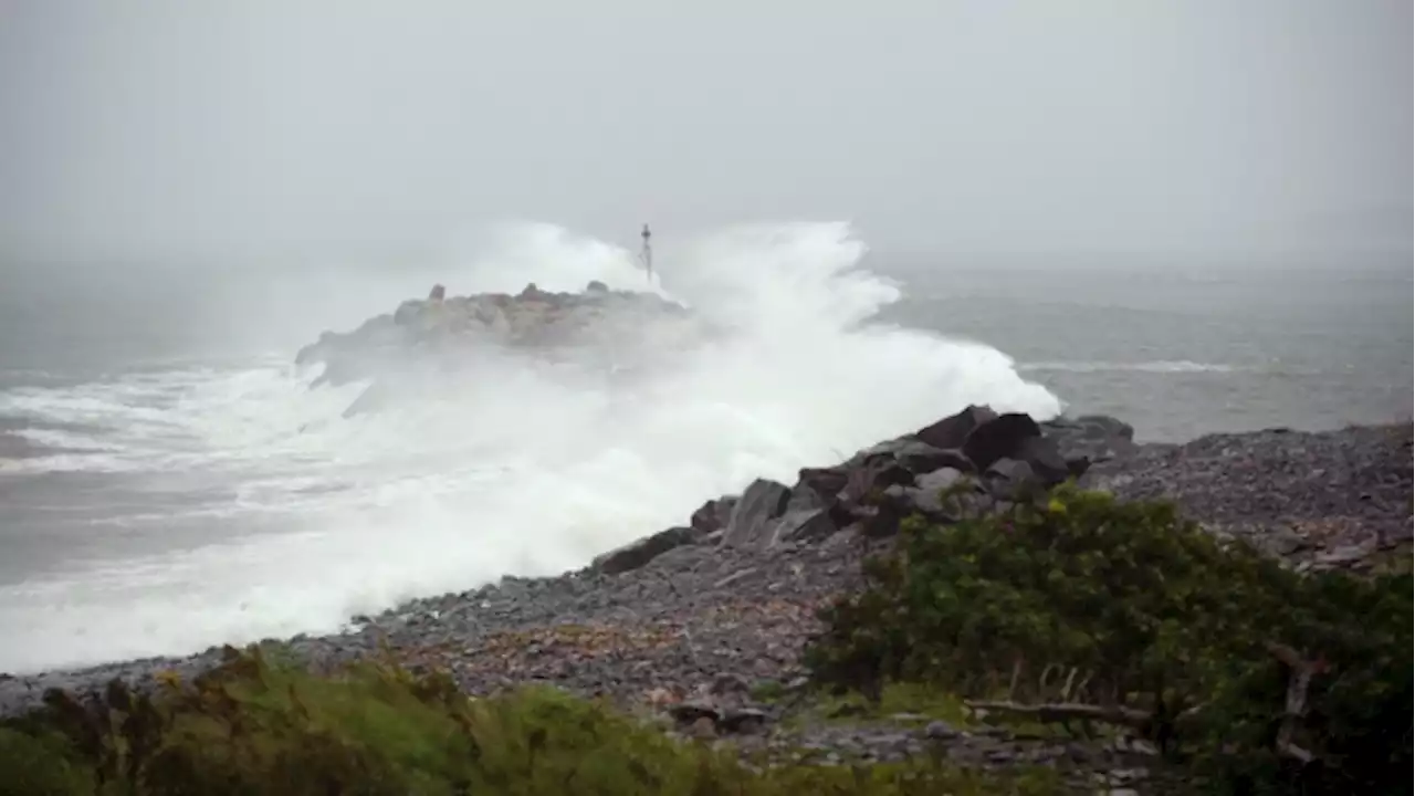 Now a post-tropical storm, Lee expected to move into Gulf of St. Lawrence today