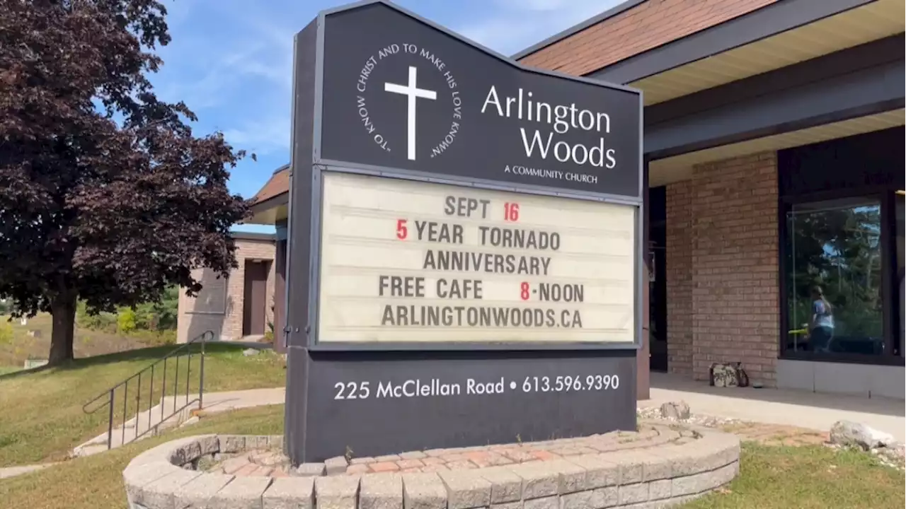 Ottawa residents gather to remember impact of 2018 tornadoes