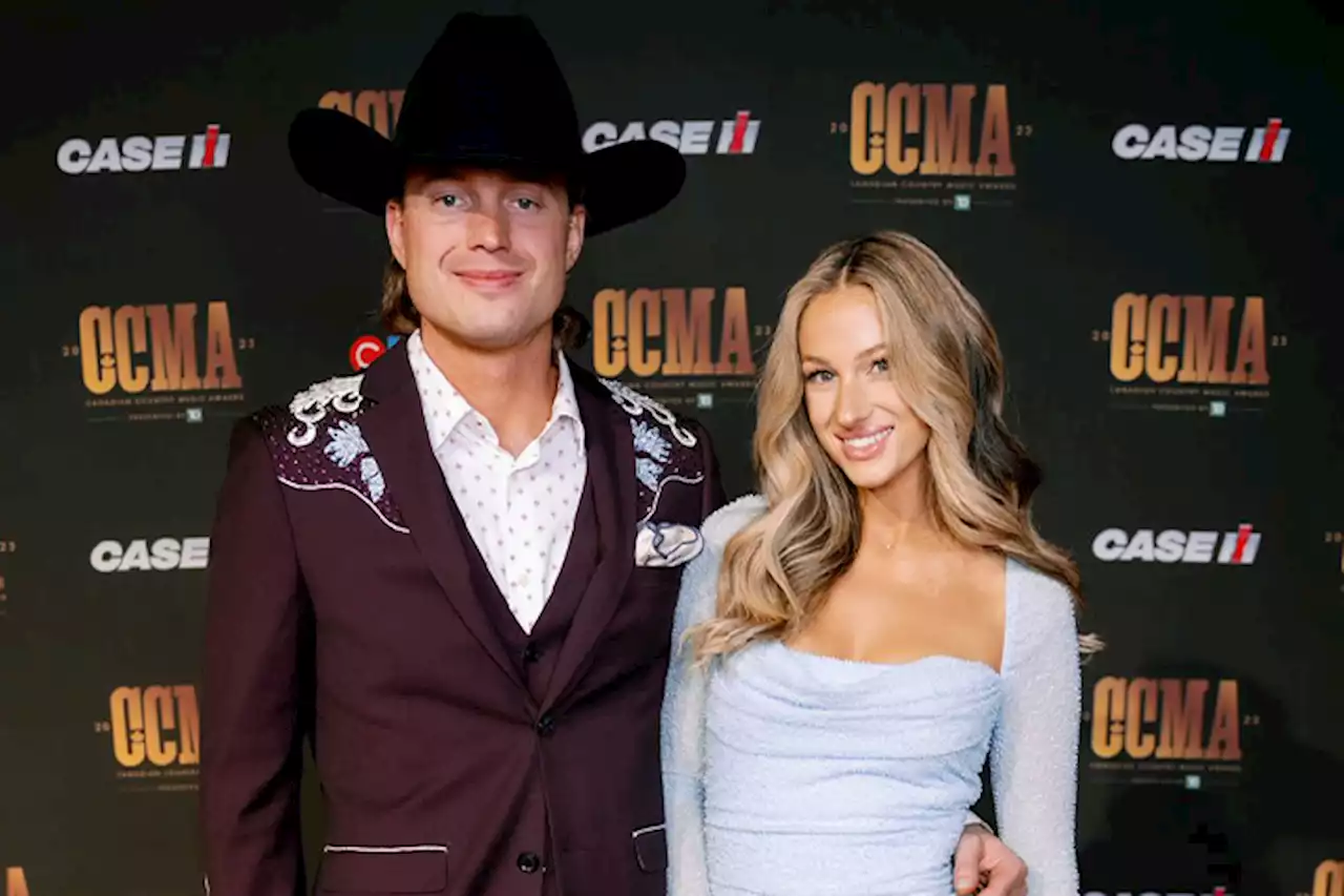 2023 CCMA: Carly Pearce, The Reklaws, Tenille Townes & Pat Monahan Sprinkle Stardust On The Red Carpet