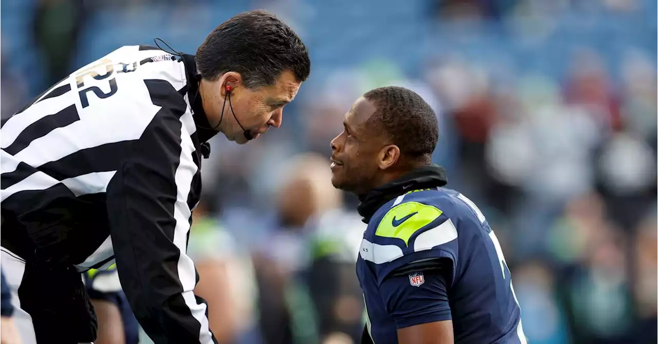 WATCH: ‘I’m talking to America here’ - Referee Alex Kemp during awful penalty on Seahawks