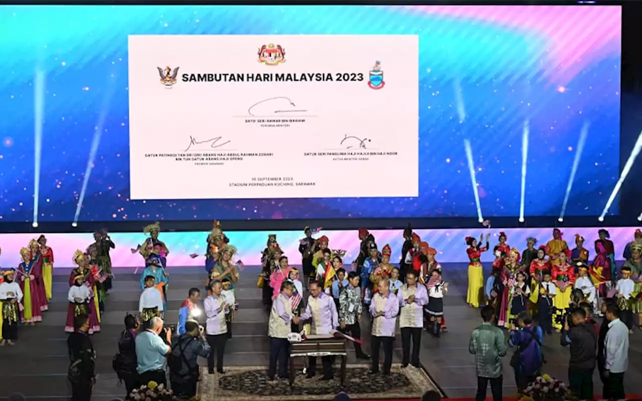 Rakyat Malaysia bersatu ‘Segulai Sejalai’ pada Hari Malaysia 2023