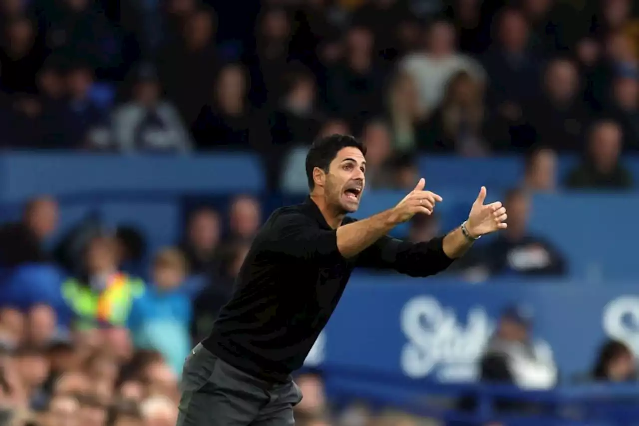 Mikel Arteta could start switching keepers mid-match after victory at Everton