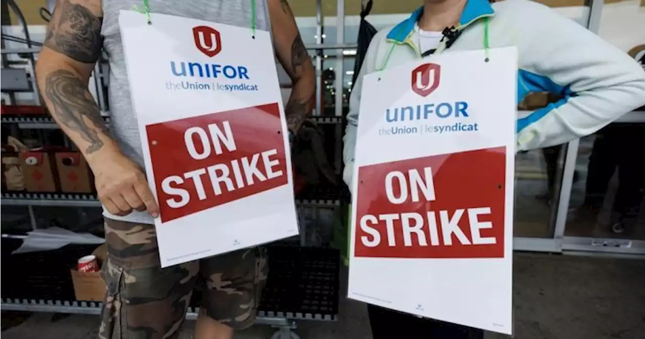 Canadians showing more support for striking workers amid inflation, corporate profits