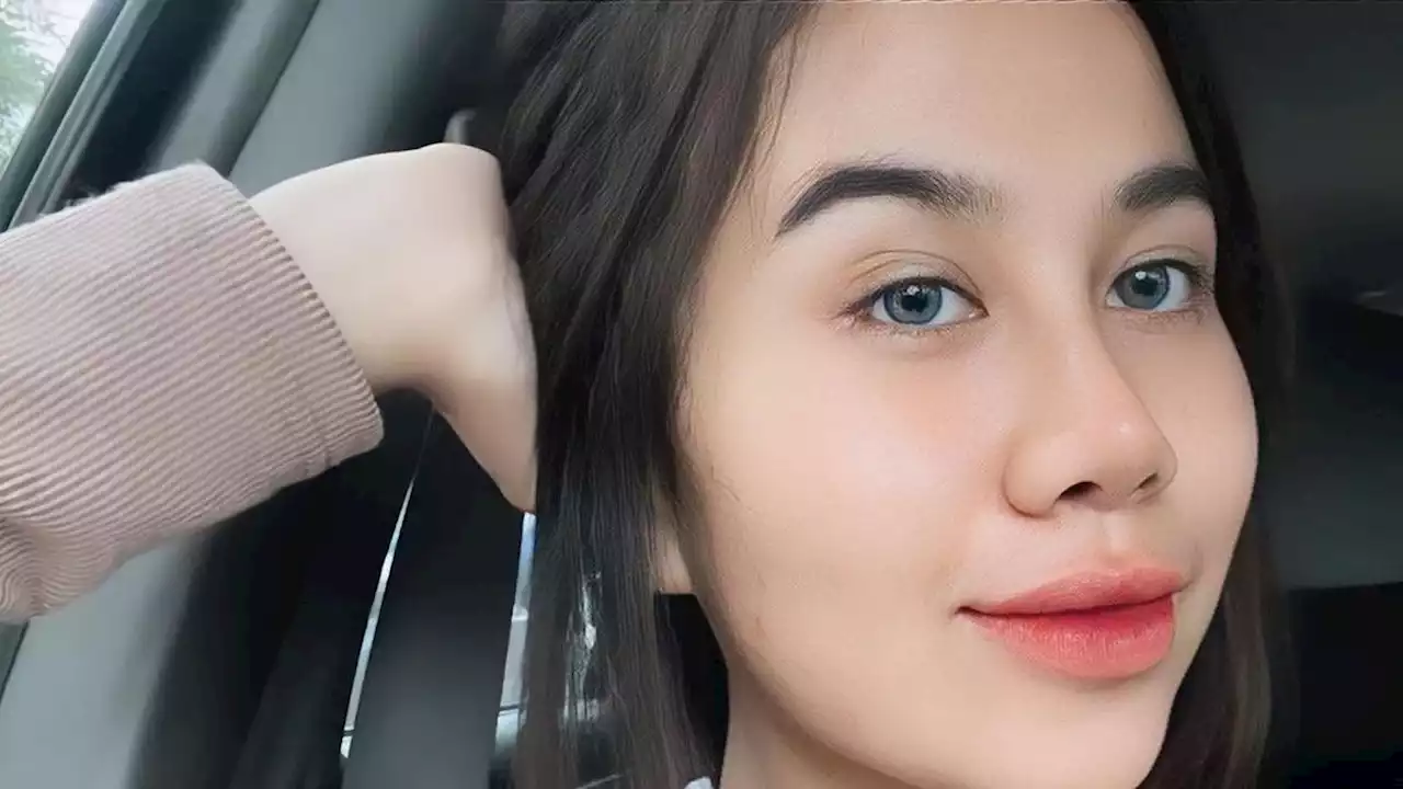 Mayang Lucyana Bantah Perang Dingin dengan Fuji, Ngaku Tak Pernah Nongkrong Bareng karena Sibuk