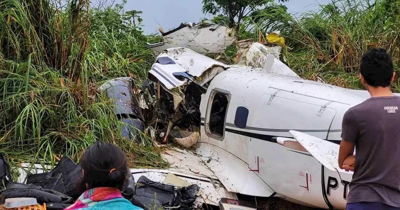 Plane crash in the Amazon rainforest kills everyone on board