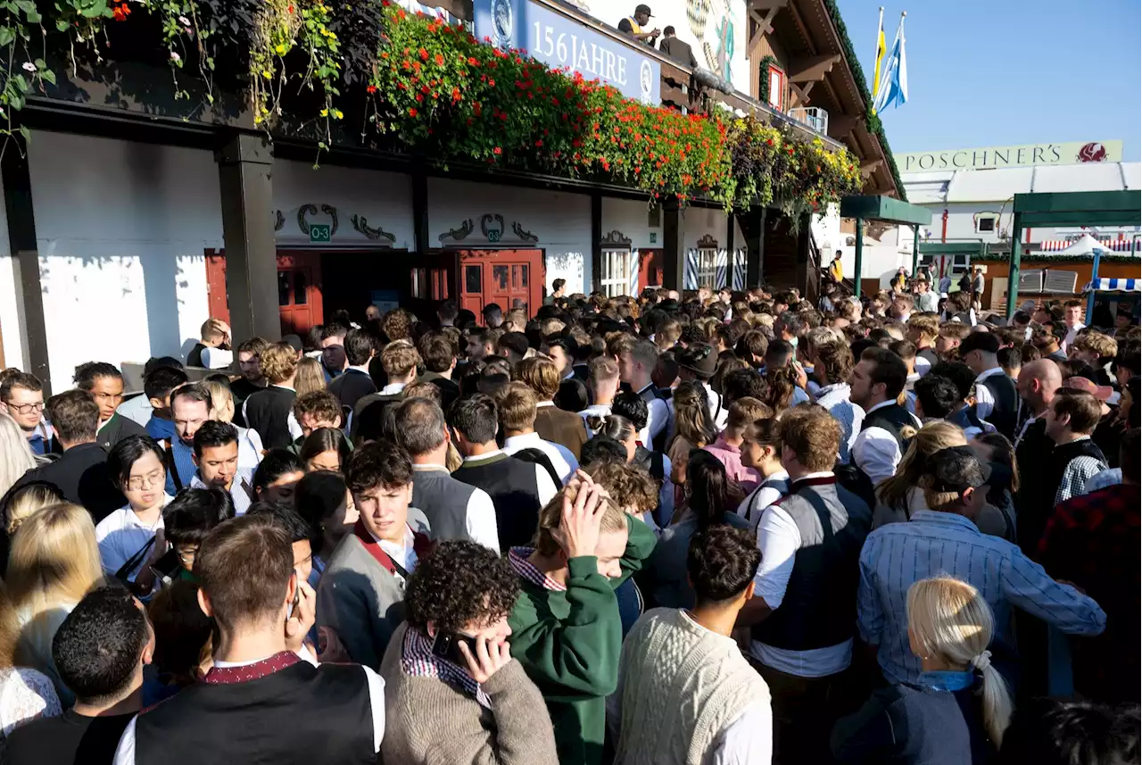 Oktoberfest-Start: Achterbahn-Unfall mit Leichtverletzten