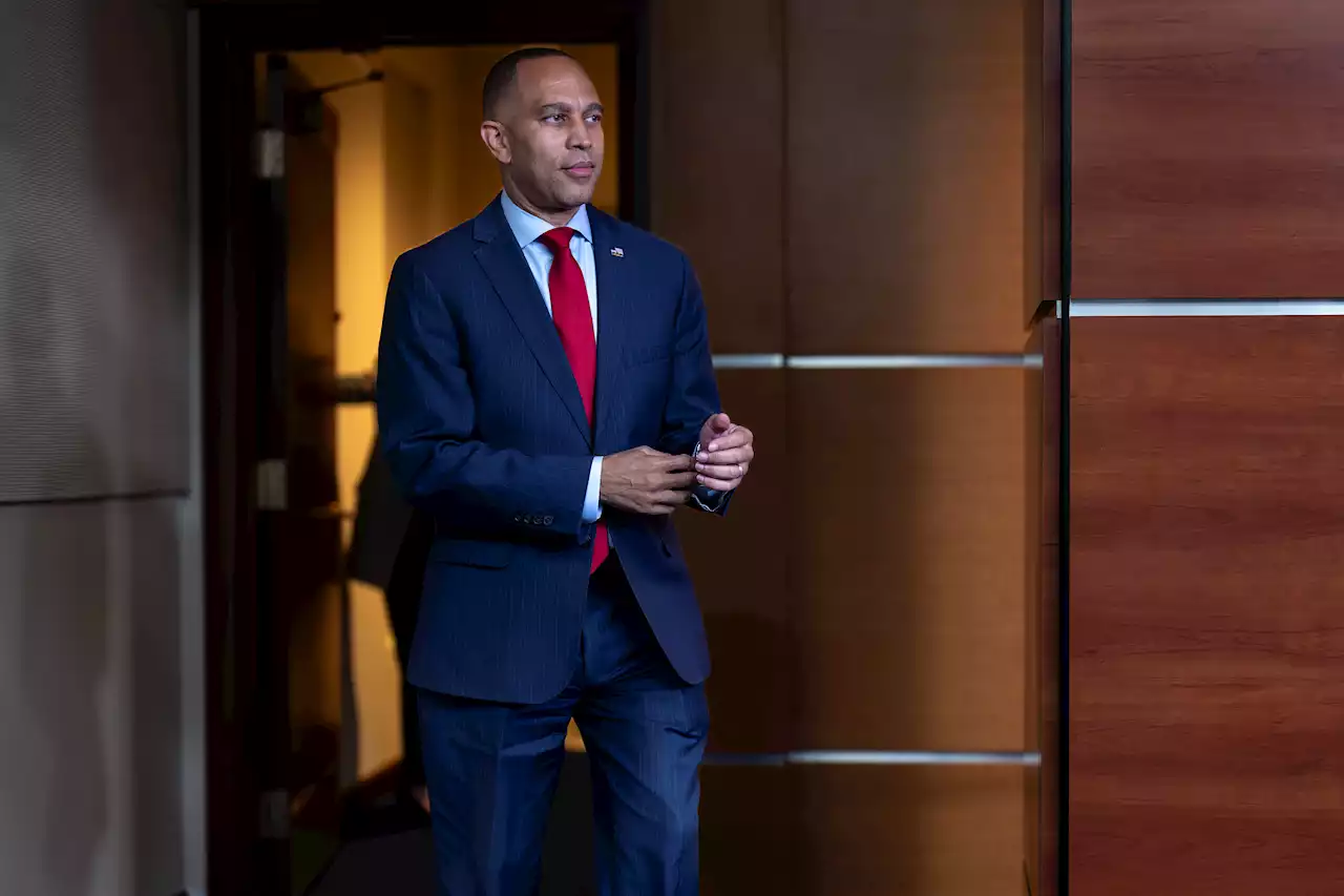 House GOP in ‘a civil war,’ Hakeem Jeffries says