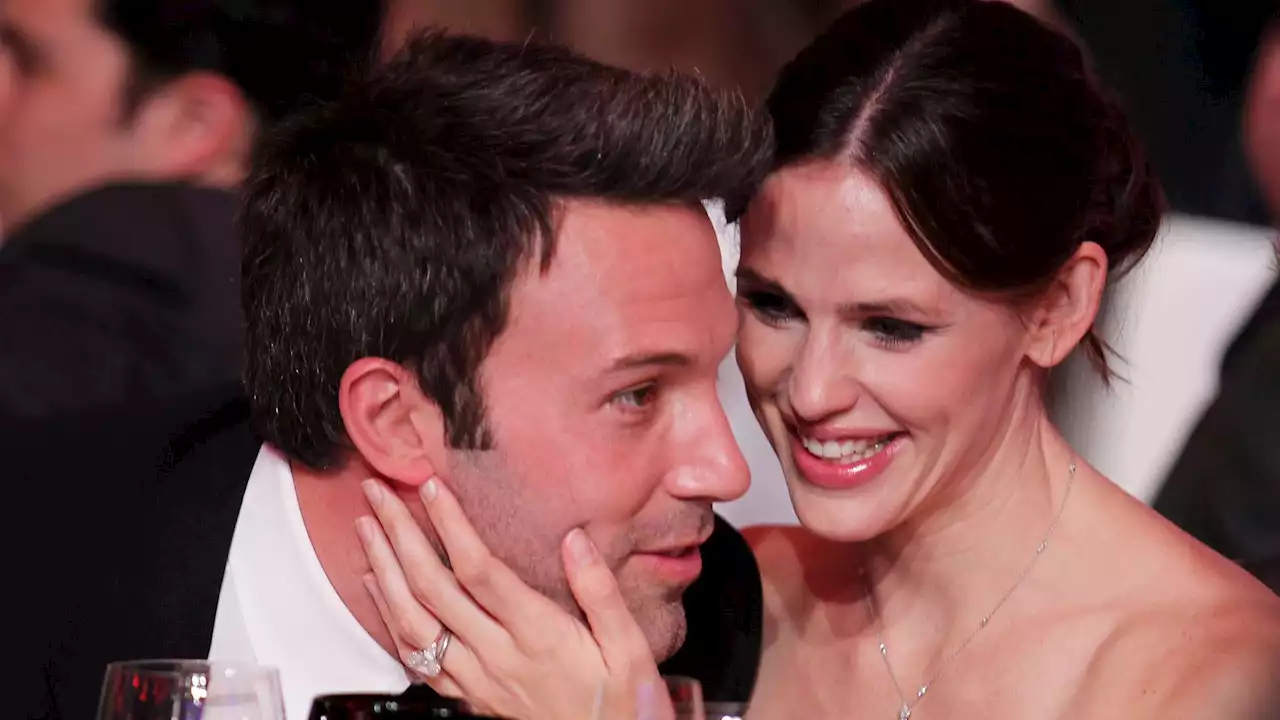 Ex-Paar Ben Affleck und Jennifer Garner kuschelt im Auto