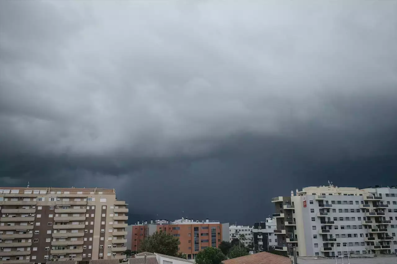 Las temperaturas bajarán este lunes, con lluvias menos intensas en buena parte de la península