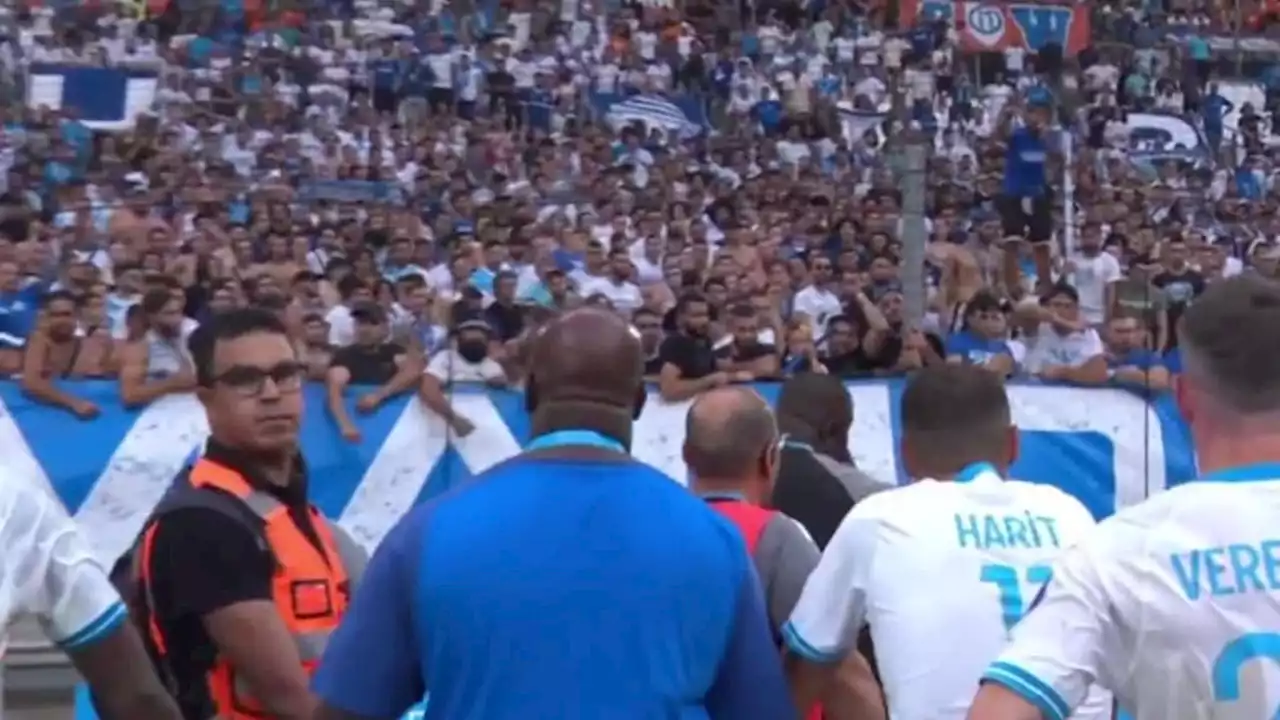 OM-Toulouse: 'Mouille le maillot ou casse-toi', les images de l'explication entre les ultras et les joueurs marseillais