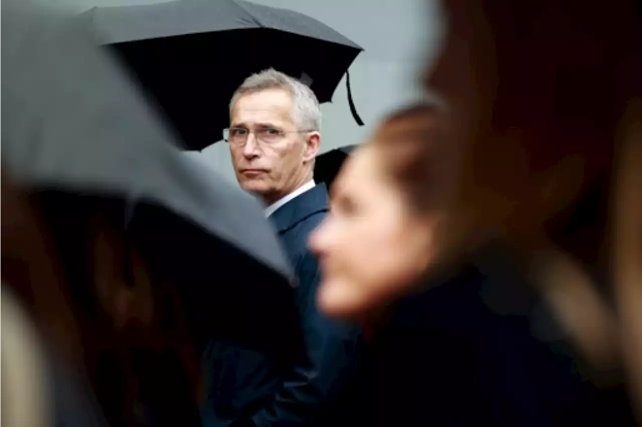 Stoltenberg: 'nous devons nous préparer à une longue guerre en Ukraine'