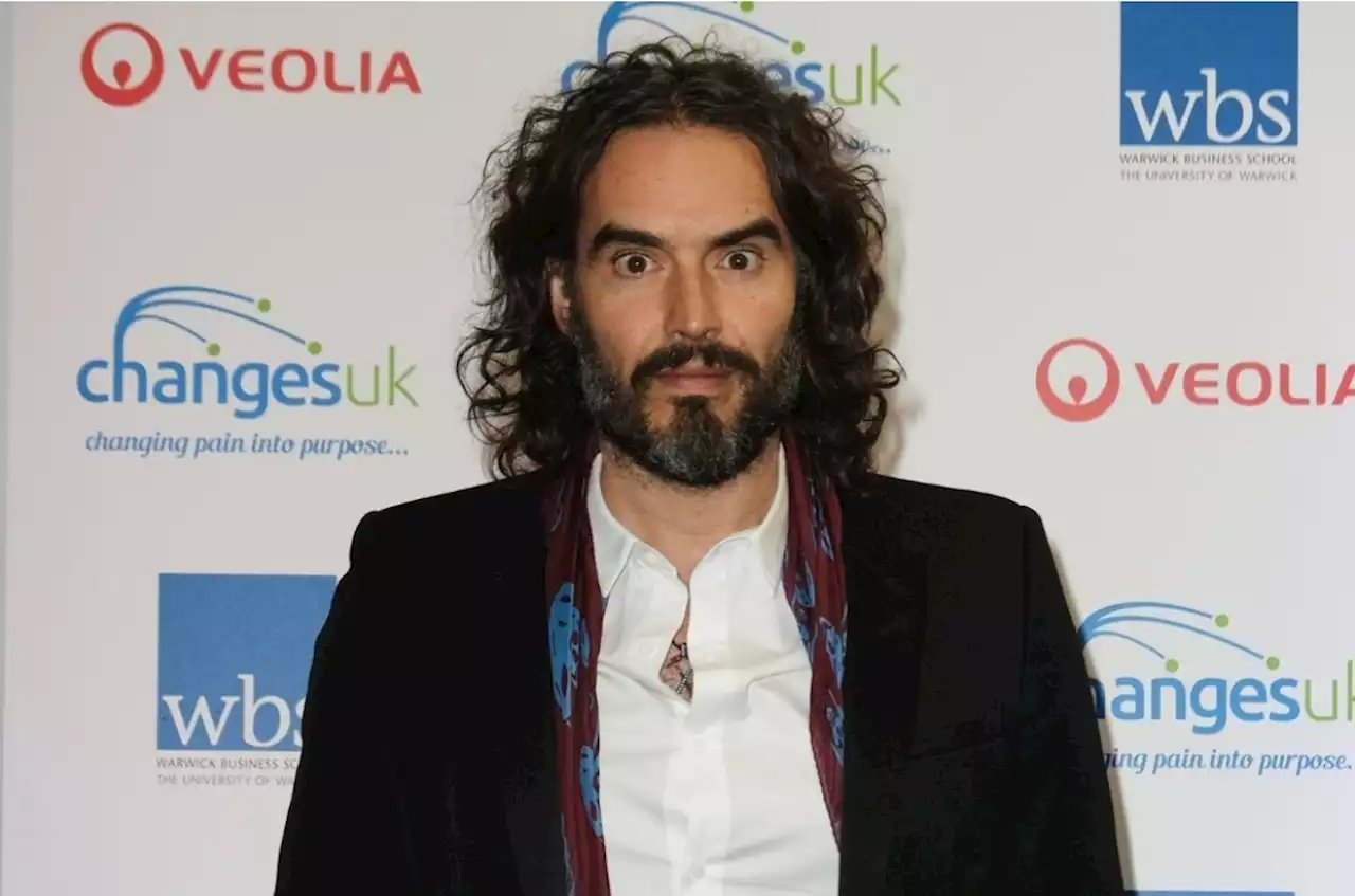 Russell Brand Dituding Perkosa 4 Wanita, Salah Satunya Anak di Bawah Umur